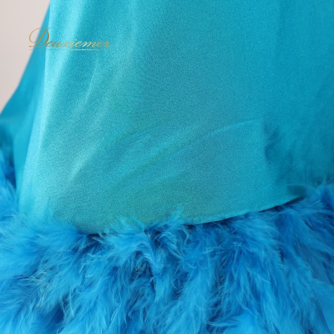 社交ダンス 衣装 スタンダードドレス ワンピース ドレス ブルー系 青 水色 ファー 羽 デモ 競技 発表会 パーティ 伸縮 ダンスドレス エレガント 長袖 軽やか ダンス衣装 イベント 舞台衣装 衣装用ドレス コスチューム レディース