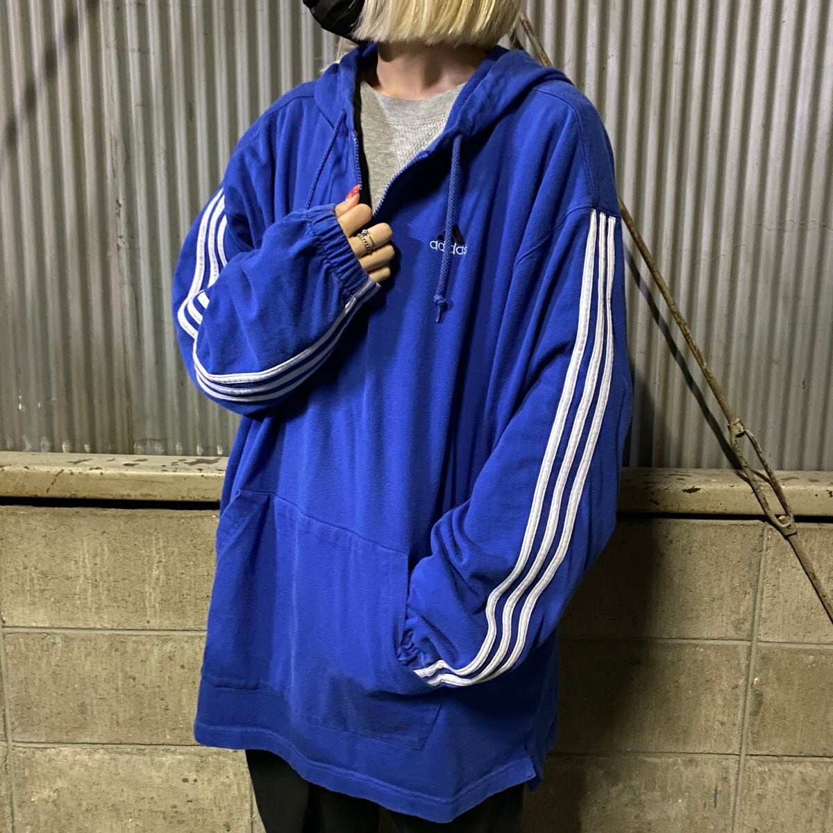 ビッグサイズ 90年代 adidas アディダス ハーフジップ スウェットパーカー メンズXXL相当 古着 90s ビンテージ ヴィンテージ  3本ライン パフォーマンスロゴ刺繍 大きいサイズ ブルー 青 フーディー【パーカー】 | cave 古着屋【公式】古着通販サイト