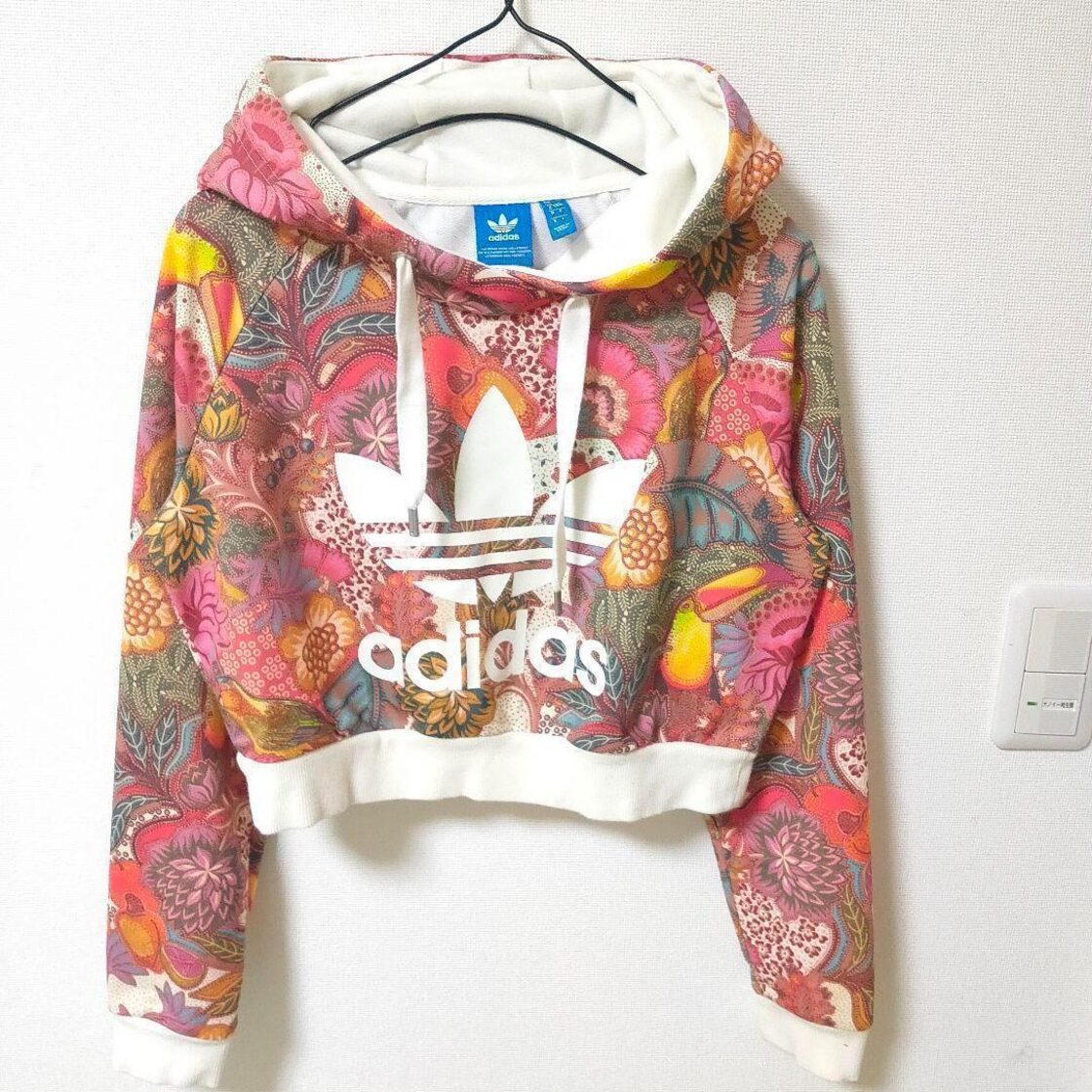 adidas ファーム 花柄 トロピカル フローラル パーカー アディダス S 