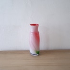 透けるようなピンクの花瓶