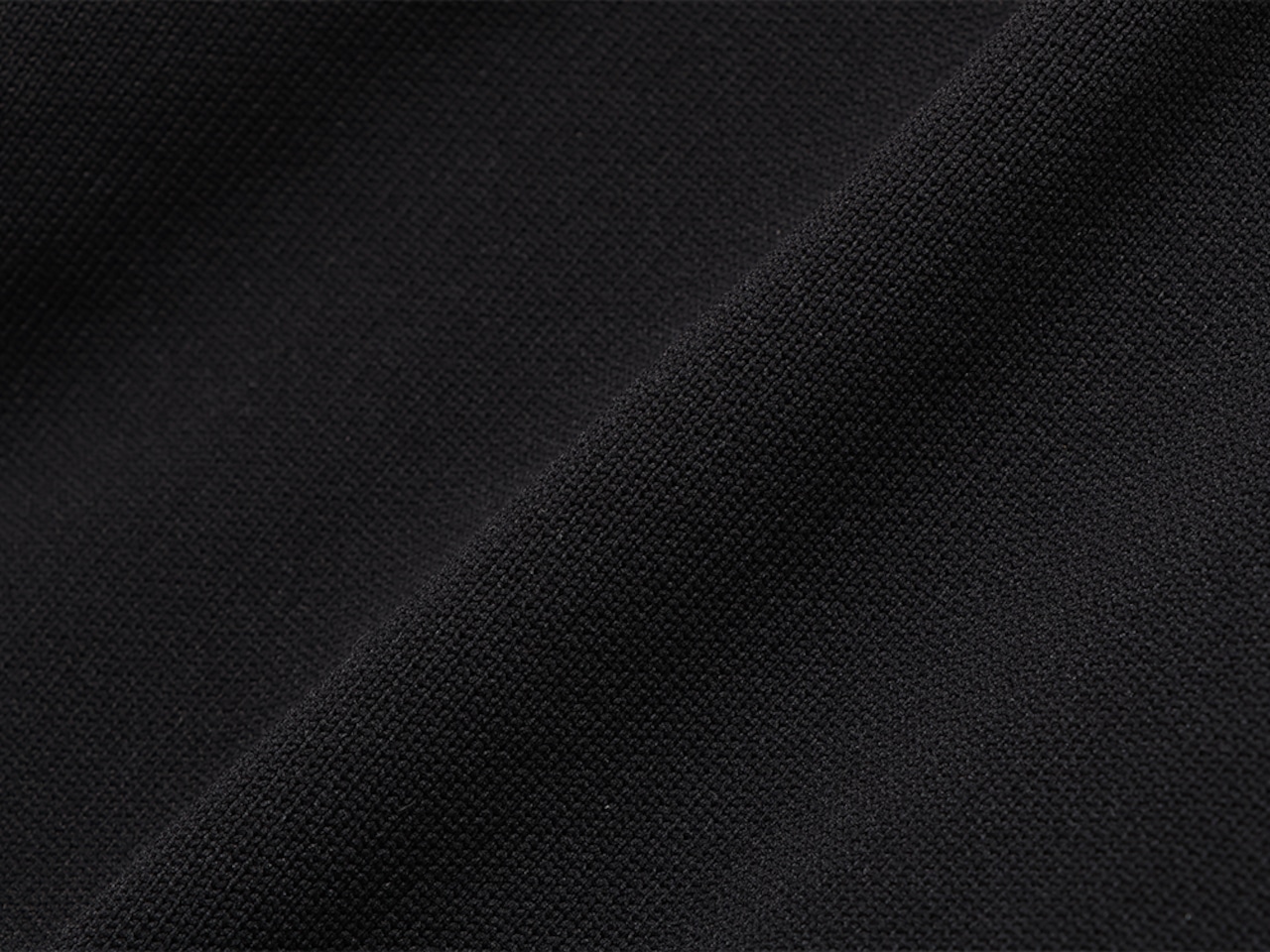 ecopet yarn V-NECK CARDIGAN / BLACK