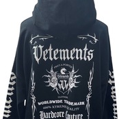 【VETEMENTS】ヴェトモン パーカー