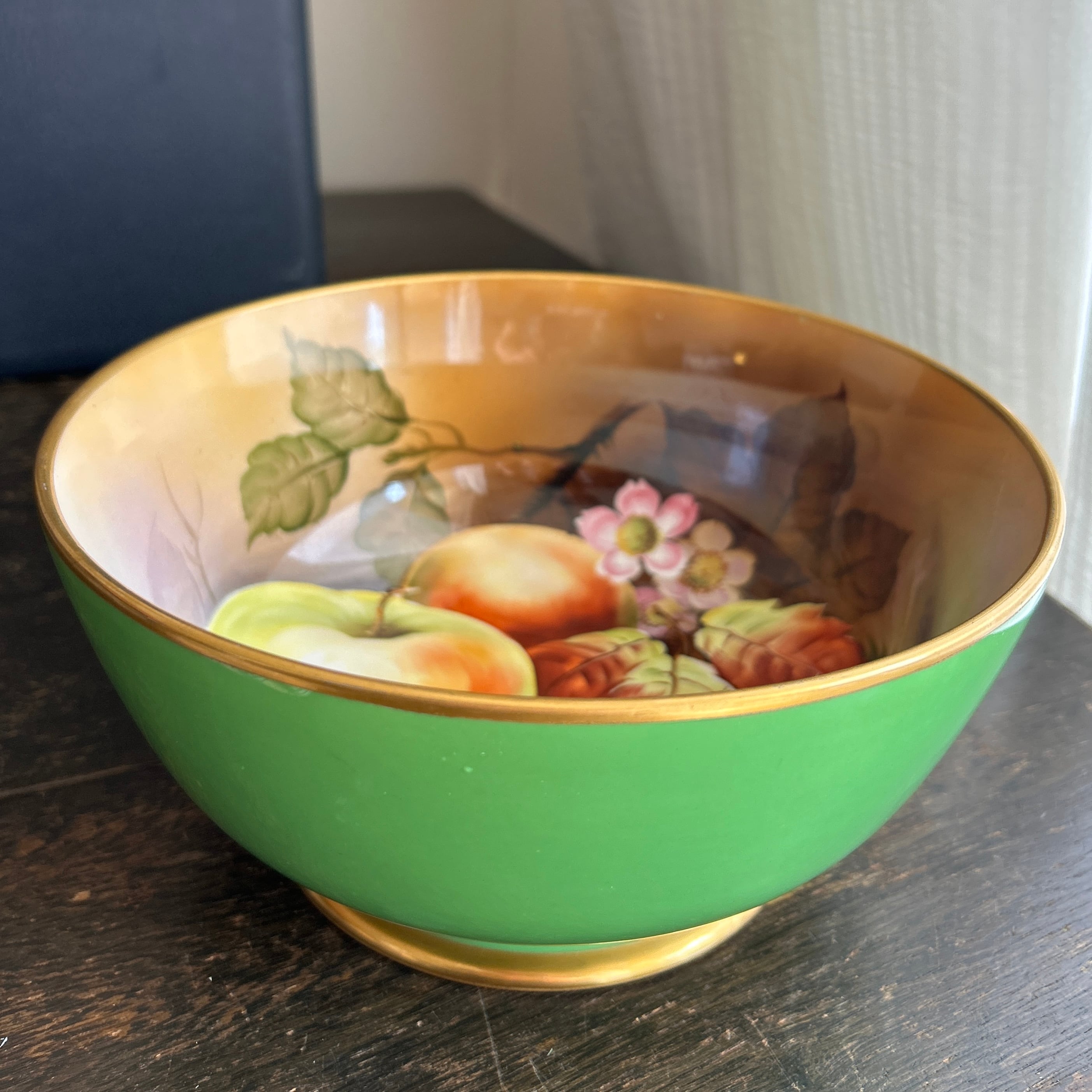 Old Noritake 国内向けの端正なフルーツボウル