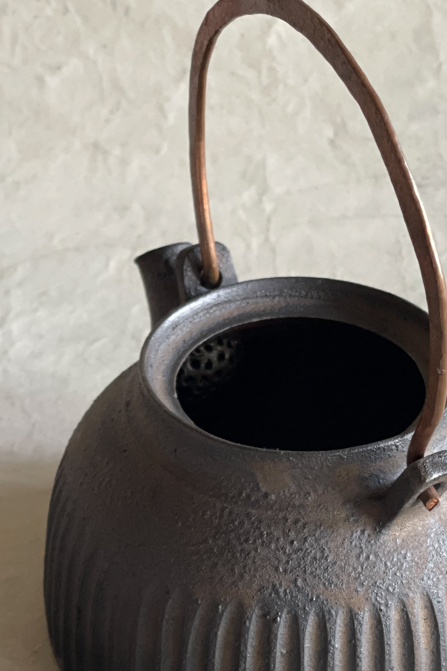 金属上手急須 鉄釉黒色 大江憲一 作 ON2509_18 | web-shop MITATE