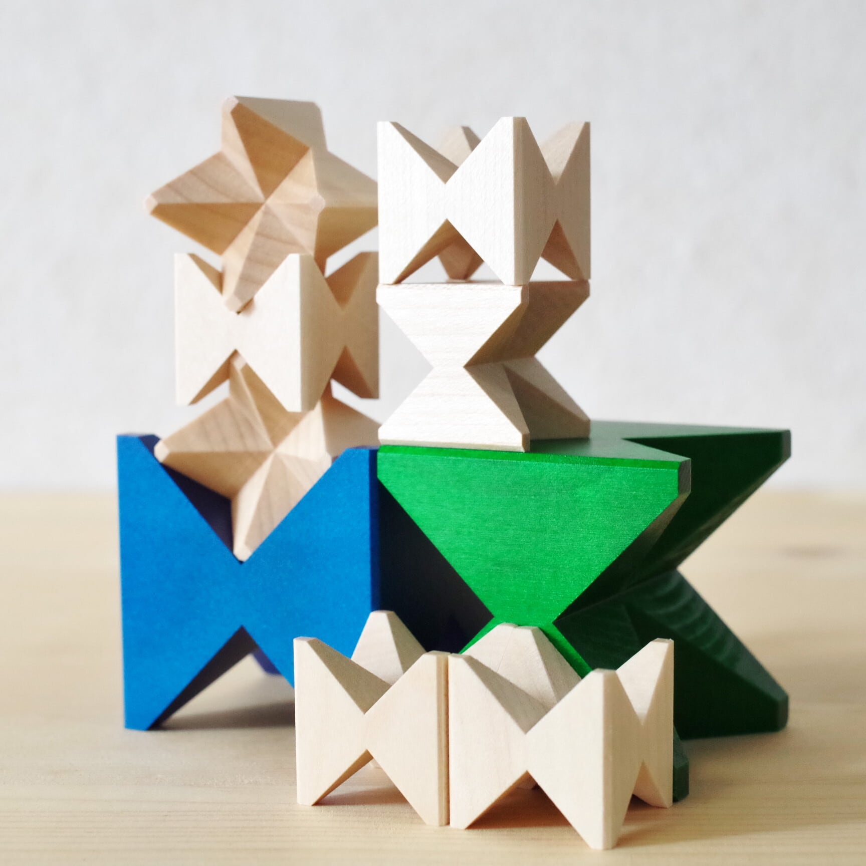 ミニネフスピール 白木 | 木のおもちゃ専門店 おもちゃ箱 イカロス