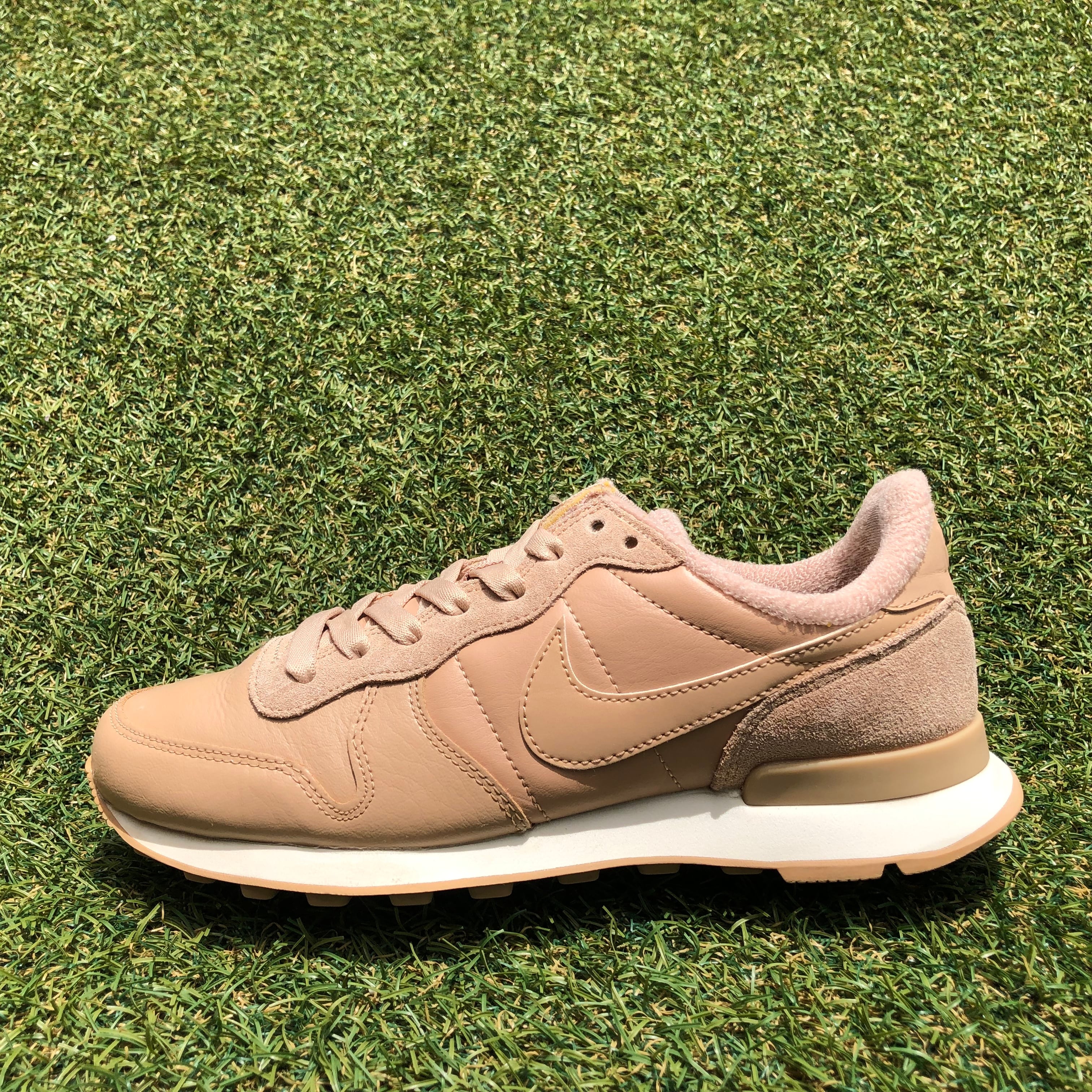 限定モデル!NIKE INTERNATIONALIST ナイキ インターナショナリスト H260