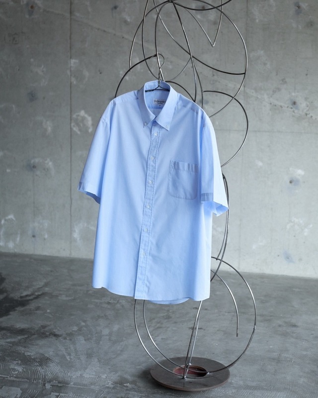 "Yves Saint Laurent" sax blue short sleeve dress shirt / From FRANCE