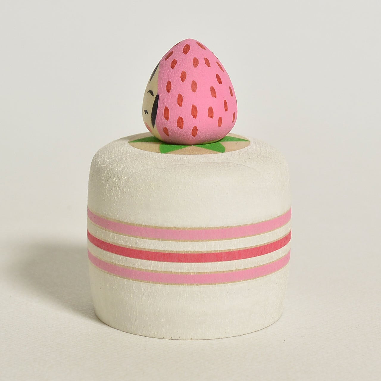 いちごケーキちゃんえじここけし 約1.5寸 約4.5cm 鈴木明 工人（作並系