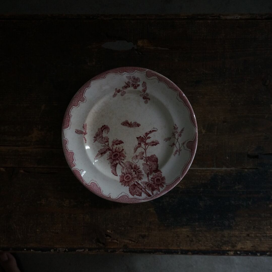 古いフランスの陶器皿