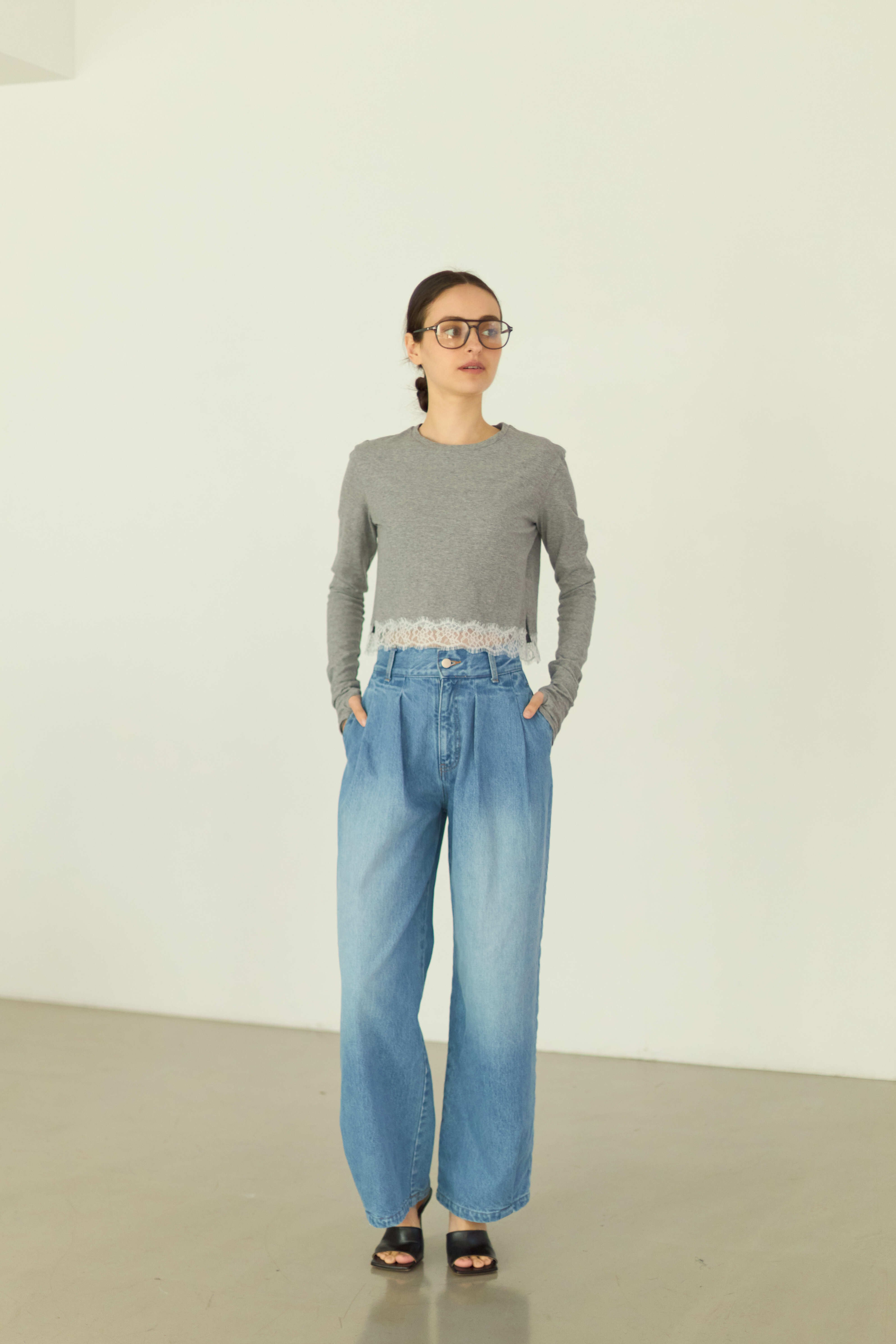 Lace hem long Tee | Bluelea