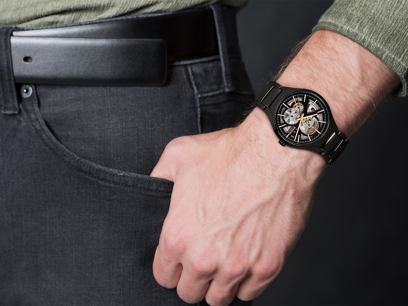 美品☆RADO ラドー トゥルーオープンハート 腕時計 ブラックダイヤル  