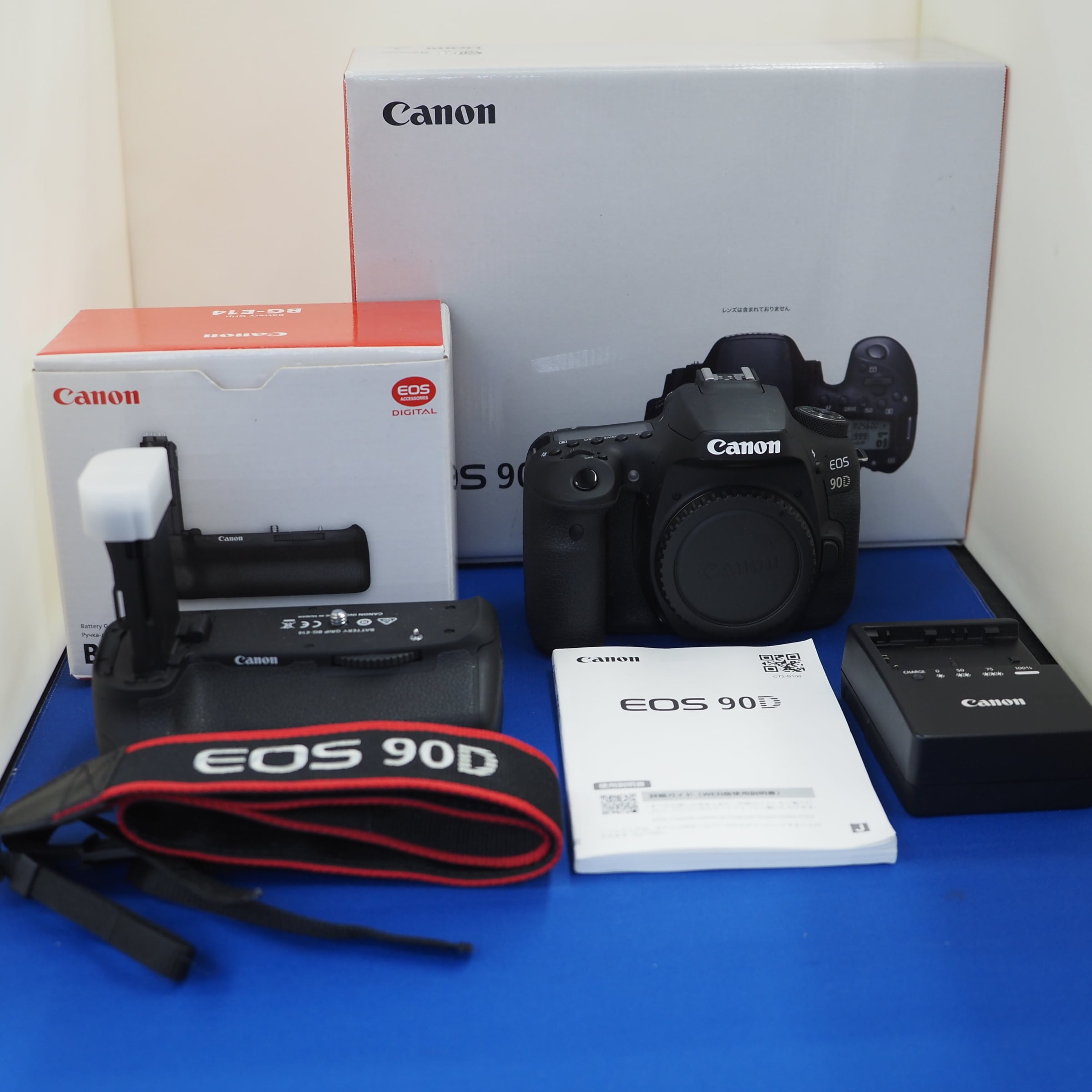 【中古品】Canon キヤノン EOS 90D・バッテリーグリップ BG-E14キット