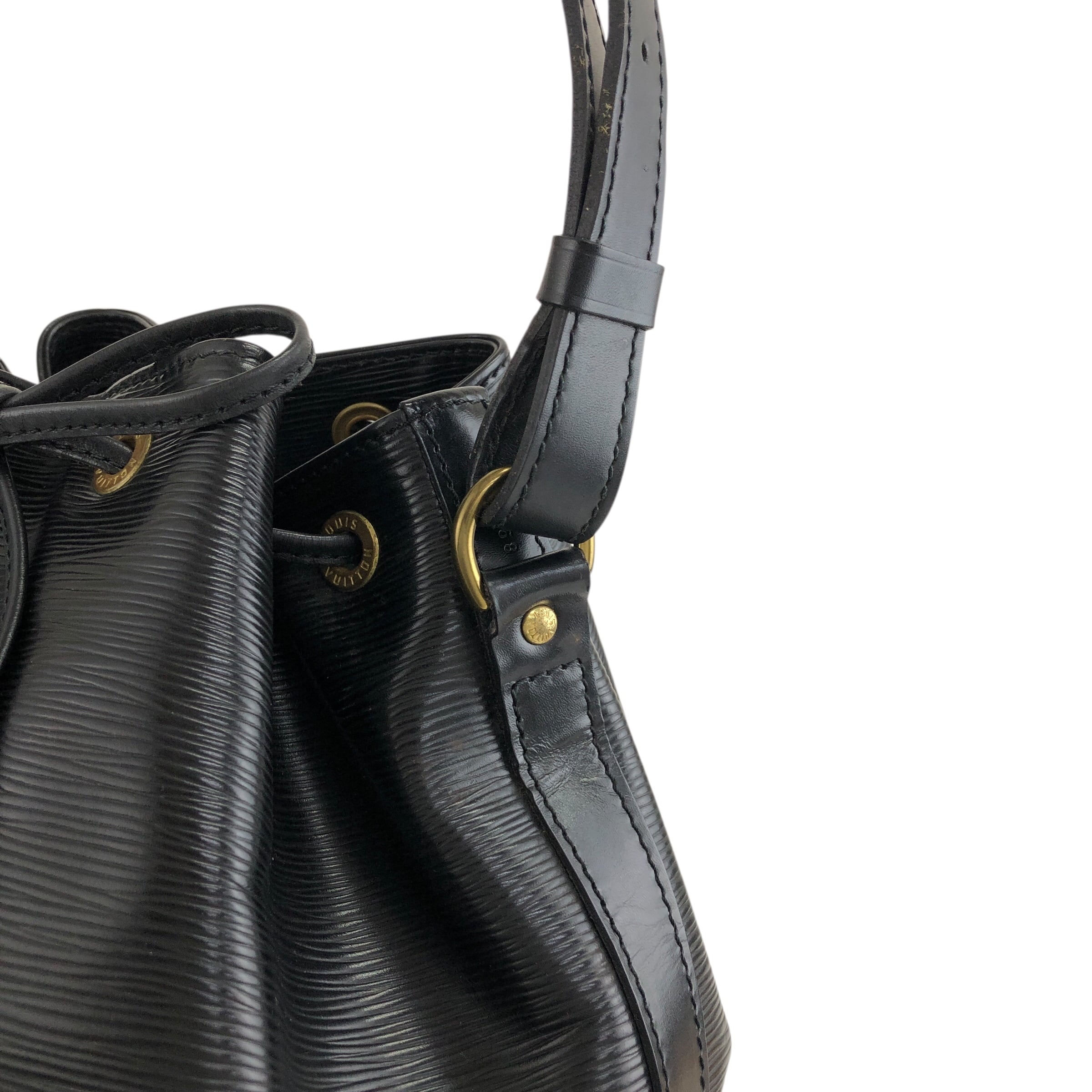 ルイヴィトン エピ ノエ ショルダーバッグ 黒 LOUIS VUITTON ルイヴィトン エピ ショルダーバッグ ブラック レザー