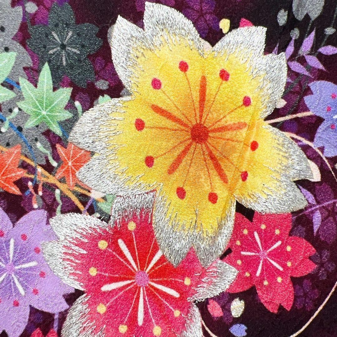 刺繍 銀彩 桜花模様 花紋 花輪 振袖 着物 104a p 刺繍 銀彩 桜花模様