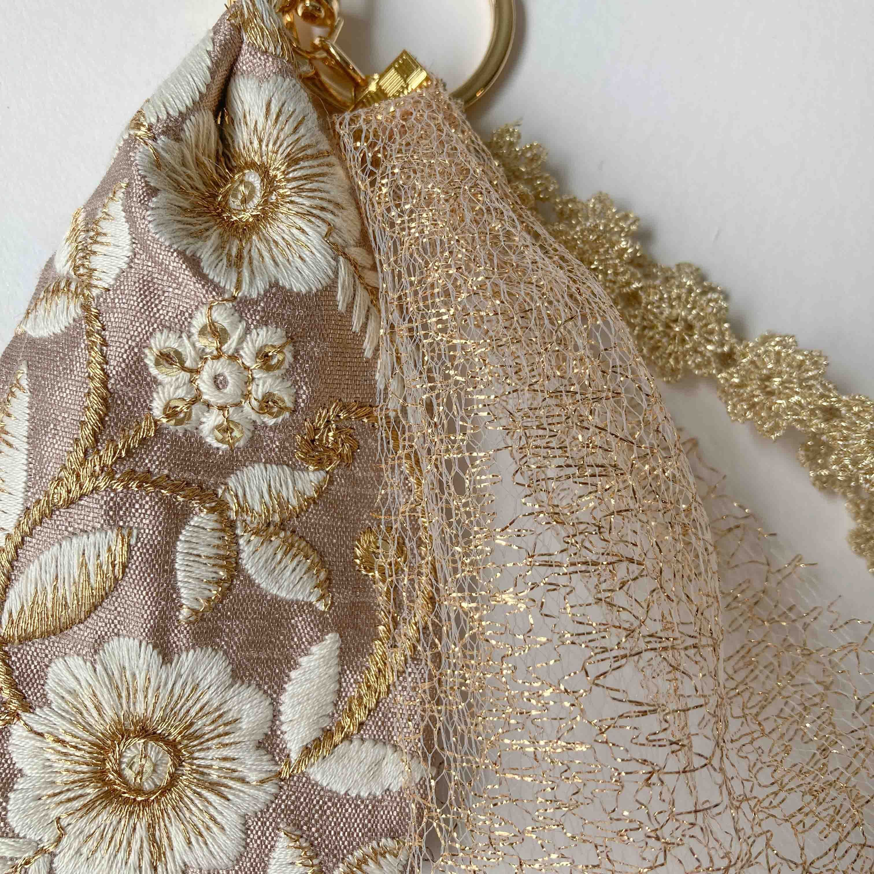 刺繍リボンとラメリボンのバッグチャーム | Dua-アクセサリーパーツ