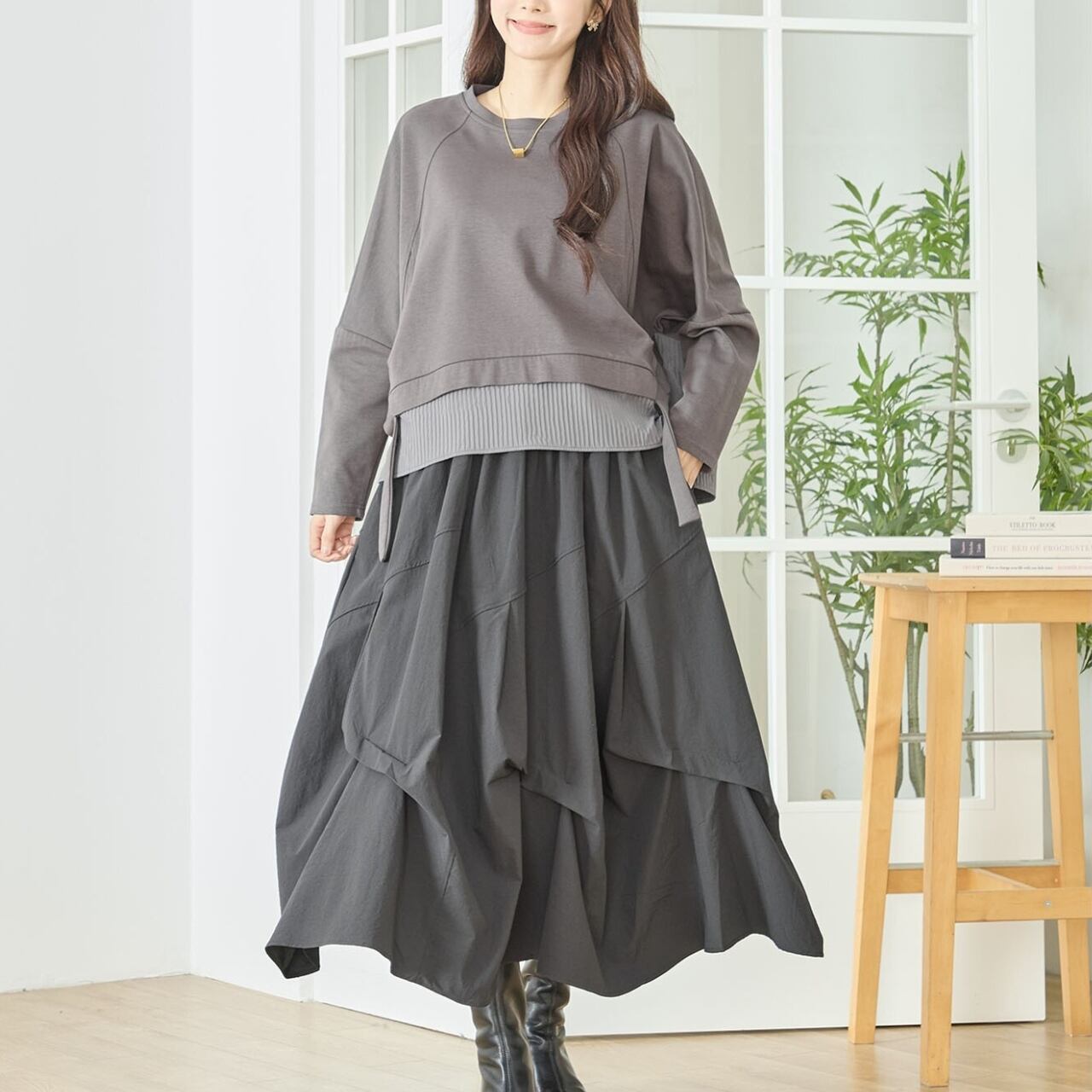 新作][TRUBE]アシンメトリータック立体ドレープスカート ロング