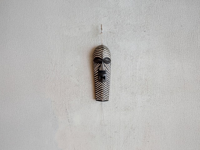 アフリカン マスク ソンゲ族　キフゥエベ（Kifwebe）コンゴ モノトーン｜アフリカ マスク｜Congo Kifwebe Mask – Songye Tribe, Monochrome African Art