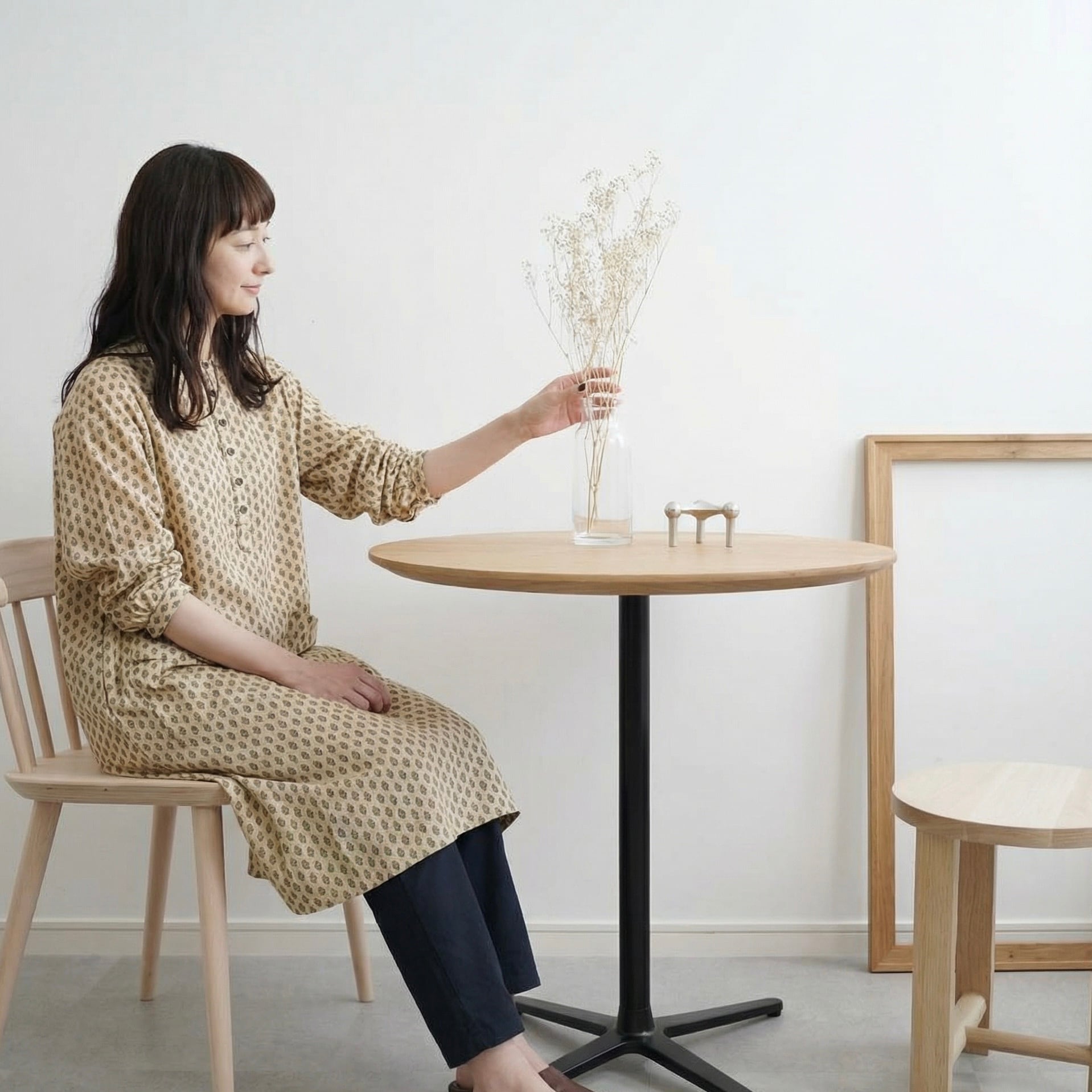 直径70cm カフェテーブル 丸テーブル オーク 無垢 ラウンドテーブル 高