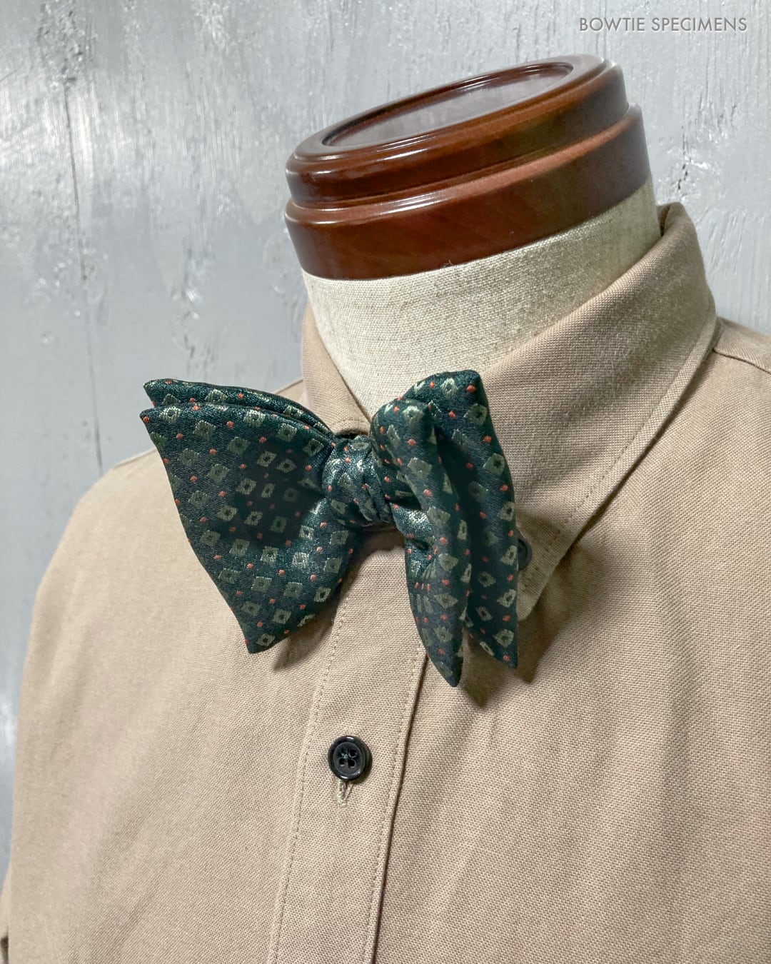 ボウタイ メンズ ブランド クラシック・バタフライ (グリーン×オレンジ