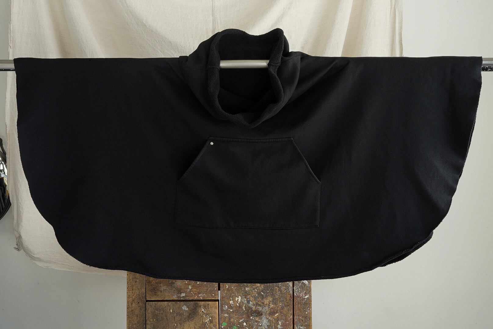 BLESS N°55 TIMEWARMERS (ARCHIVE) - SWEATERPONCHO | Brownie