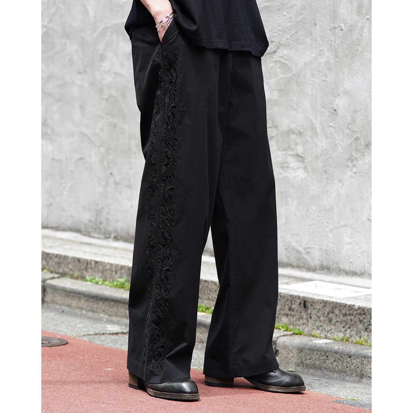 Professor.E ](プロフェッサーイー) 26SS-PE-TRL-02 Embroidered Pants