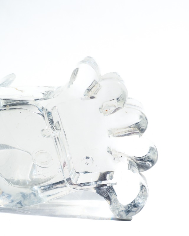 Foot-shaped clear accessory case