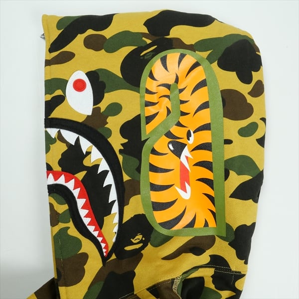 Size【M】 A BATHING APE ア ベイシング エイプ 26SS 1ST CAMO SHARK