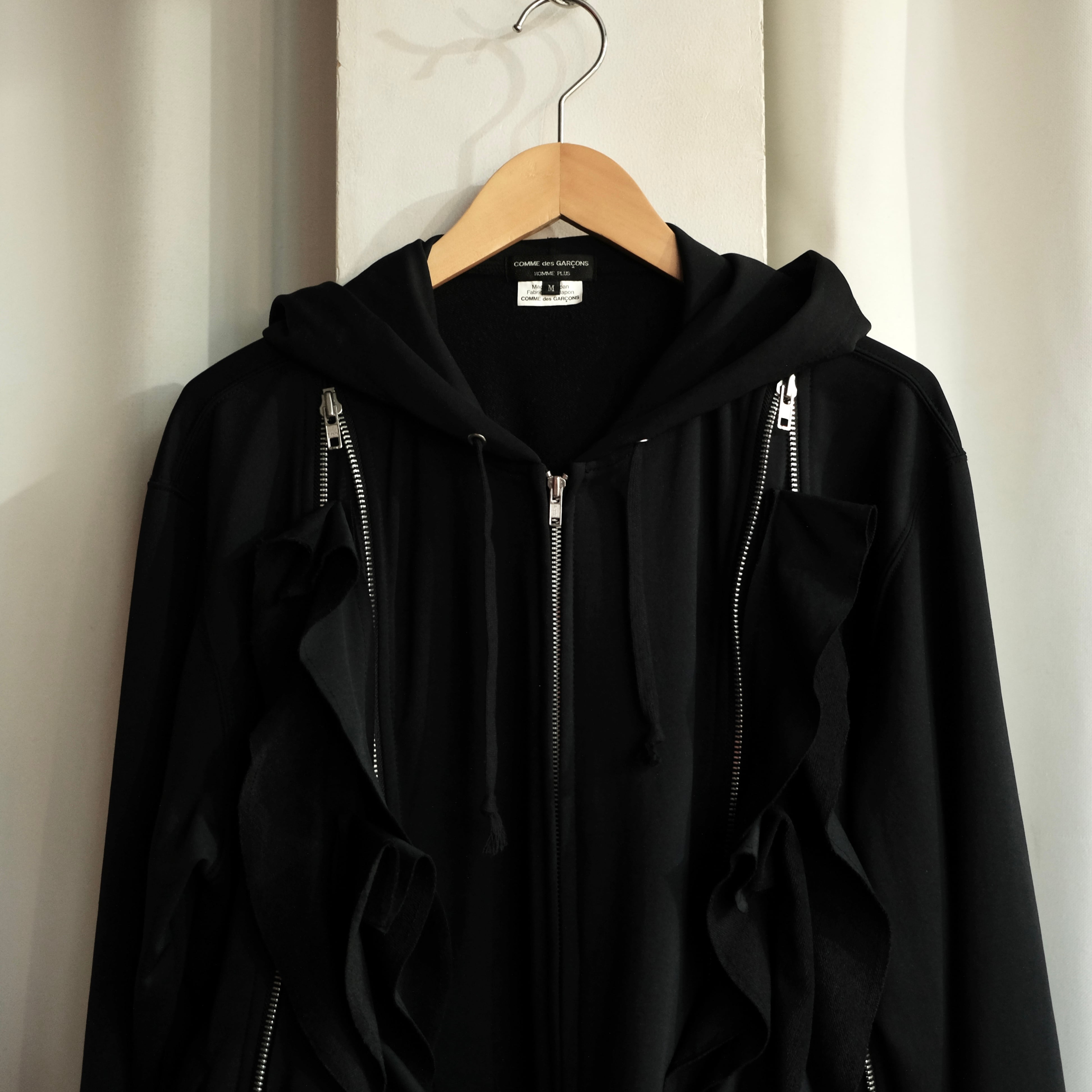 COMME des GARCONS HOMME PLUS 26SS FRILL ZIP PARKA | safarionline