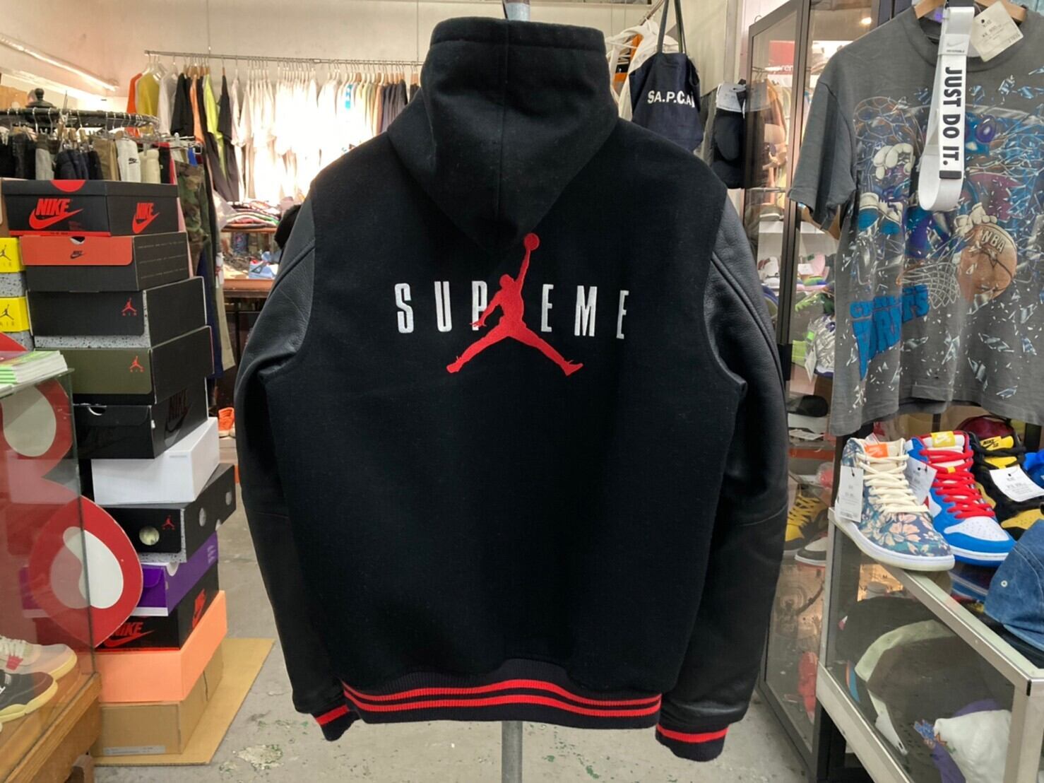 Supreme 15AW × NIKE HOODED VARSITY JACKET MEDIUM 799703-010 