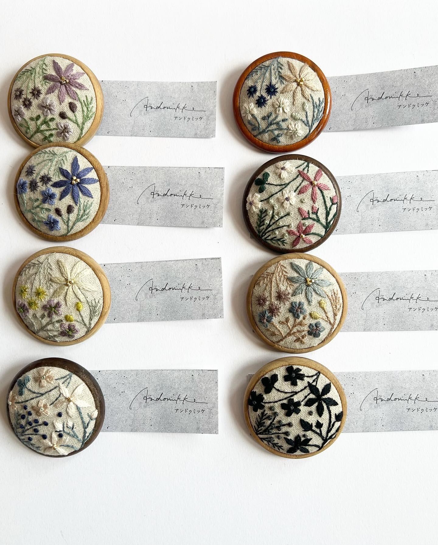 【専用】ハンドメイド　刺繍フレーム　刺繍ブローチ ハンドメイド刺繍フレーム 刺繍ブローチ 刺繍キット〉桜の刺繍