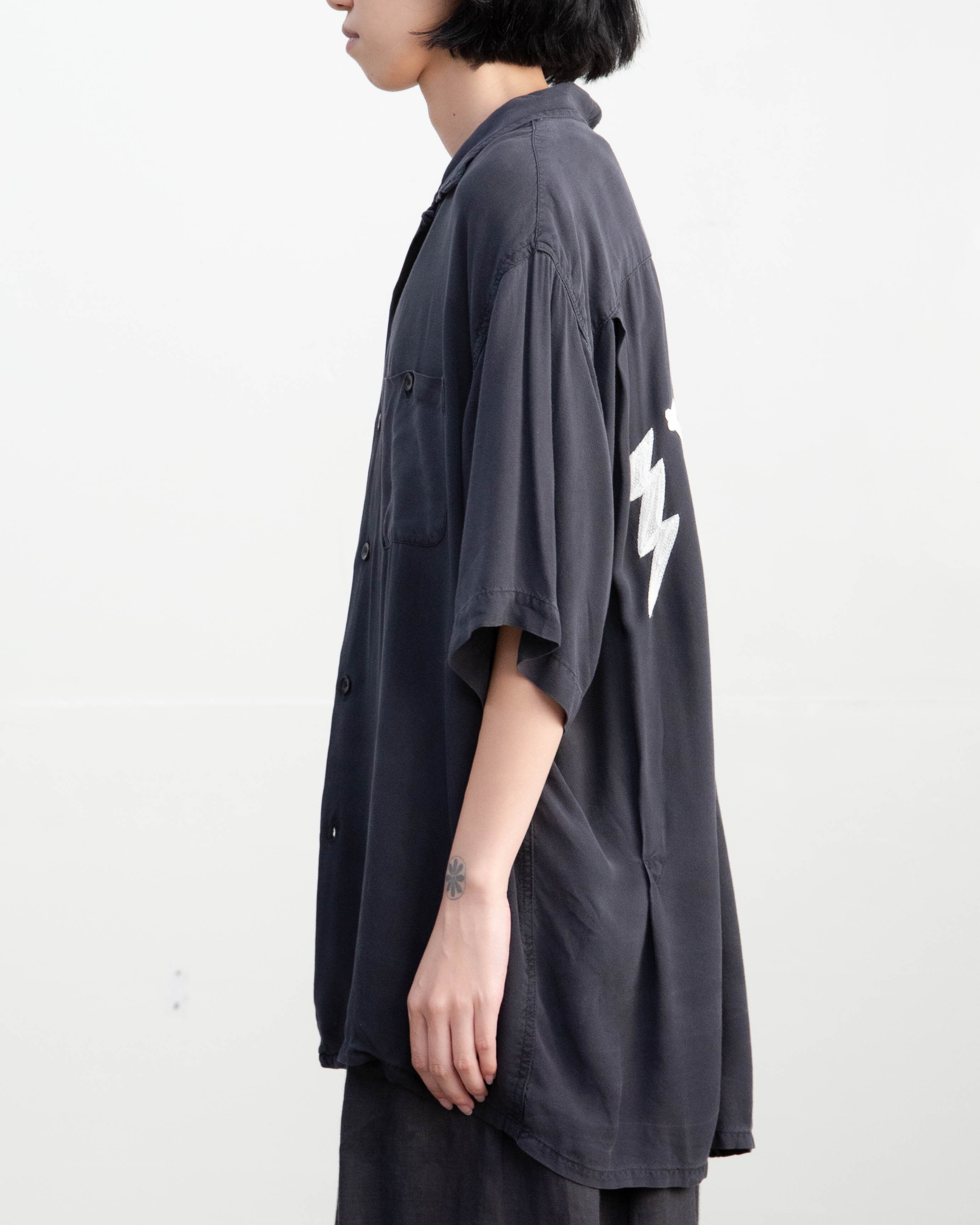 1990s embroidered-back open collar rayon shirt | LUIK FINN