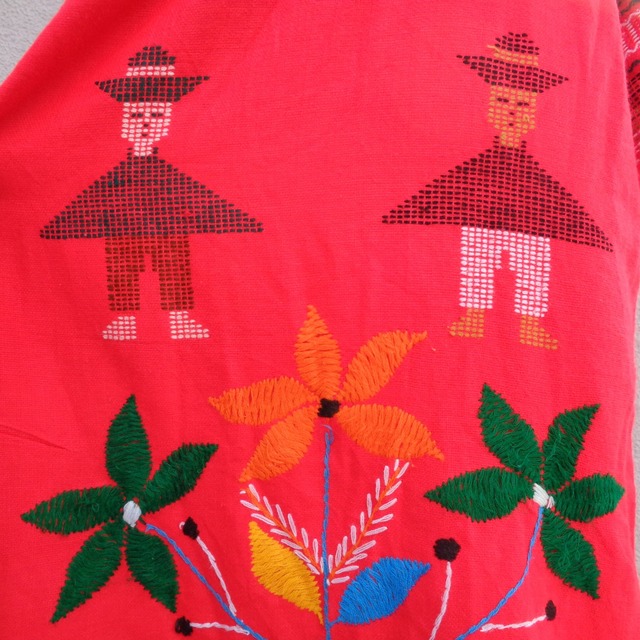 Guatemala embroidery dress / グアテマラ 刺繍 ドレス | BIG TIME 