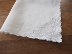 リネンナプキン 花とツタのアイレット刺繍(シミあり) 画像2