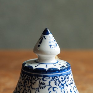 トルコから届いた、美しい模様の小さな呼び鈴