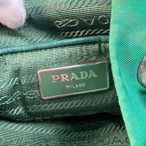PRADA プラダ  三角ロゴ ナイロン リュック グリーン A-10014