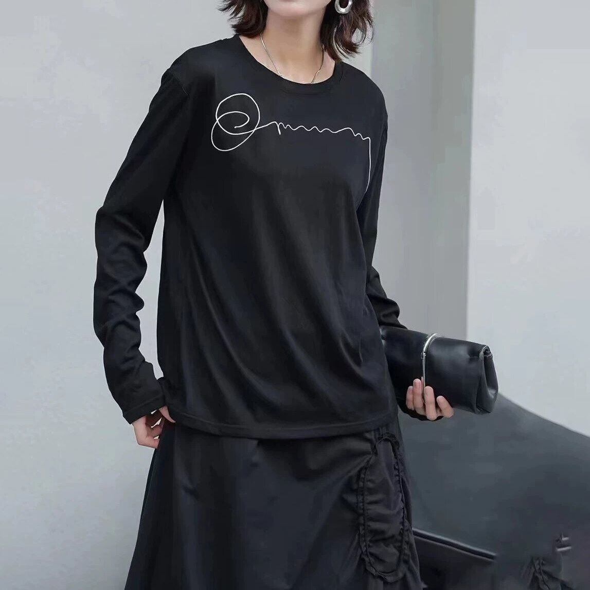 EMBROIDERED ROUND NECK LONG SLEEVES T-SHIRT 2colors M-16259