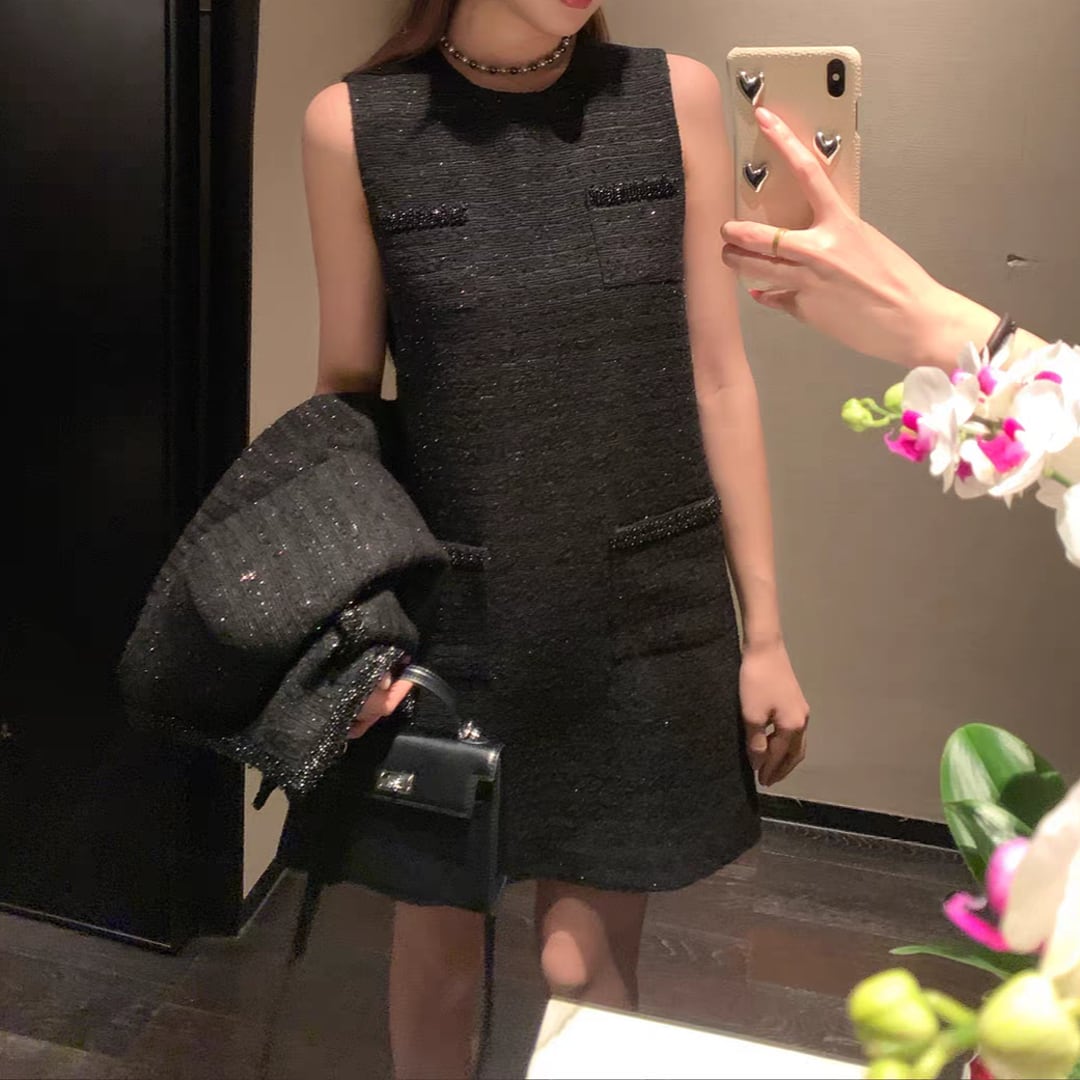 French-style set up (dress)260909