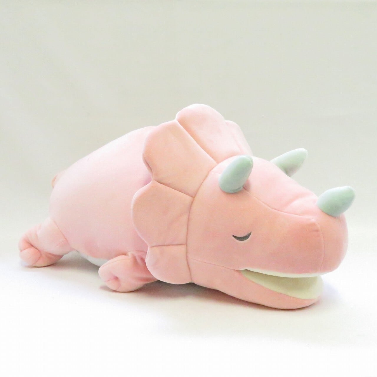 シルク・ドゥ・ソレイユ　ドラリオン　DRALION ぬいぐるみ フラッフィーズぬいぐるみ S トラ2色 好評発売中です！！「寅」タグが