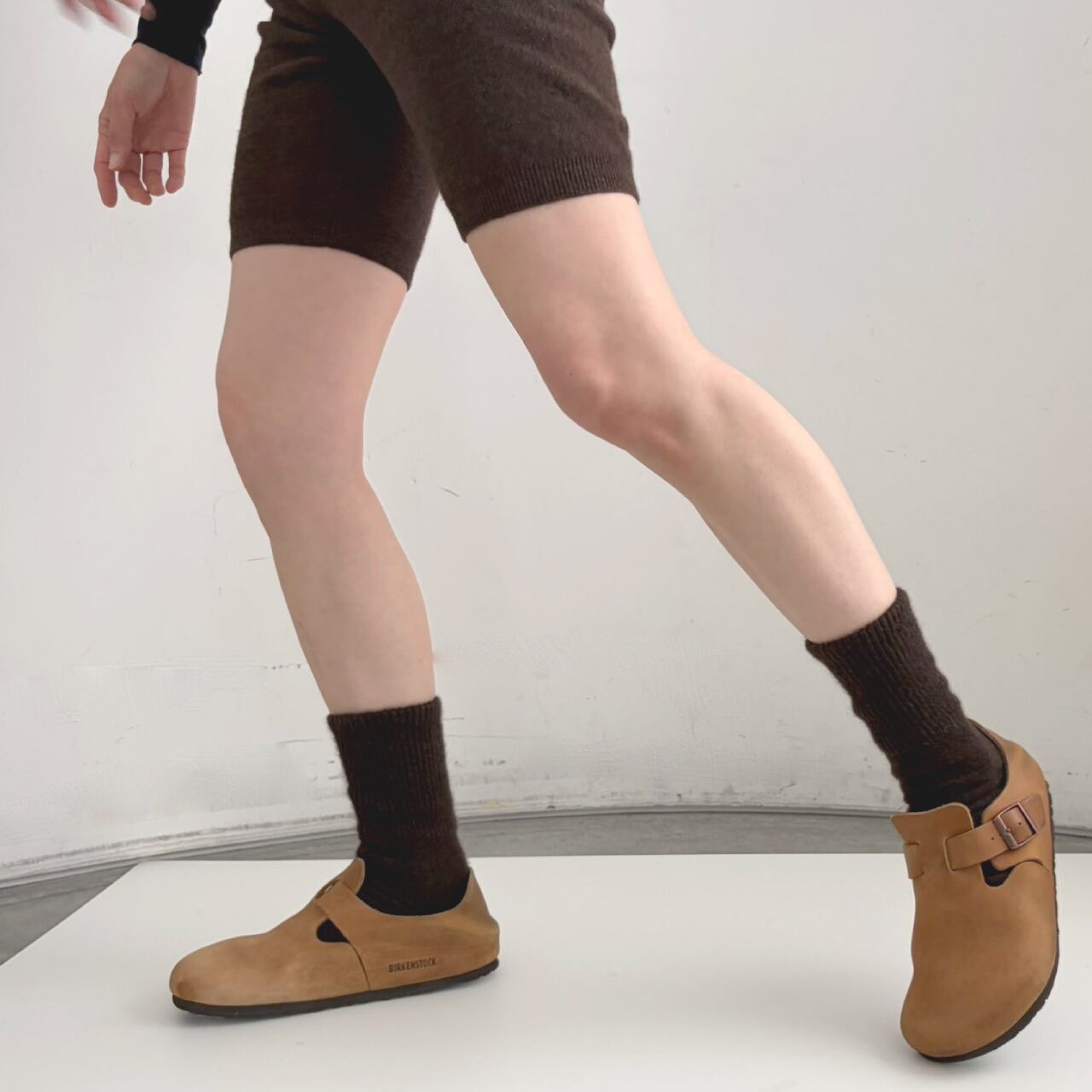 ヤクの靴下／毛100％タイプ｜こげ茶 | 空飛ぶ羊 BASE webshop