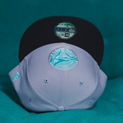 【gifthat別注】NEW ERA 59FIFTY/5950 TORJAYCO GRAY BLACK SEAGLASS