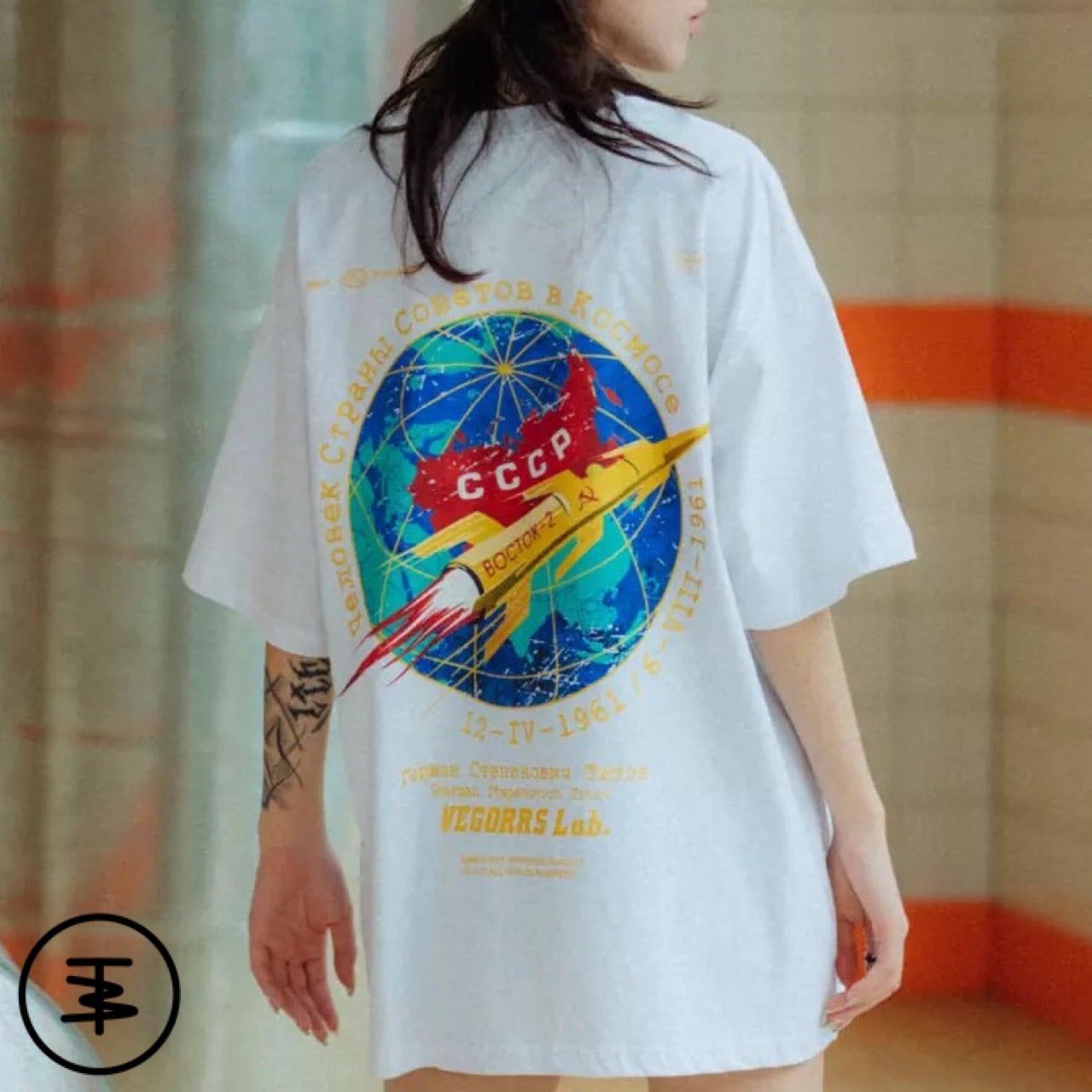 SOVIET SPACE 白Tシャツ プリントTシャツ