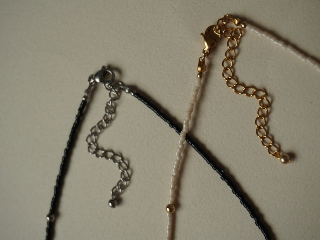 【 CORE 】stardust glass beads necklace