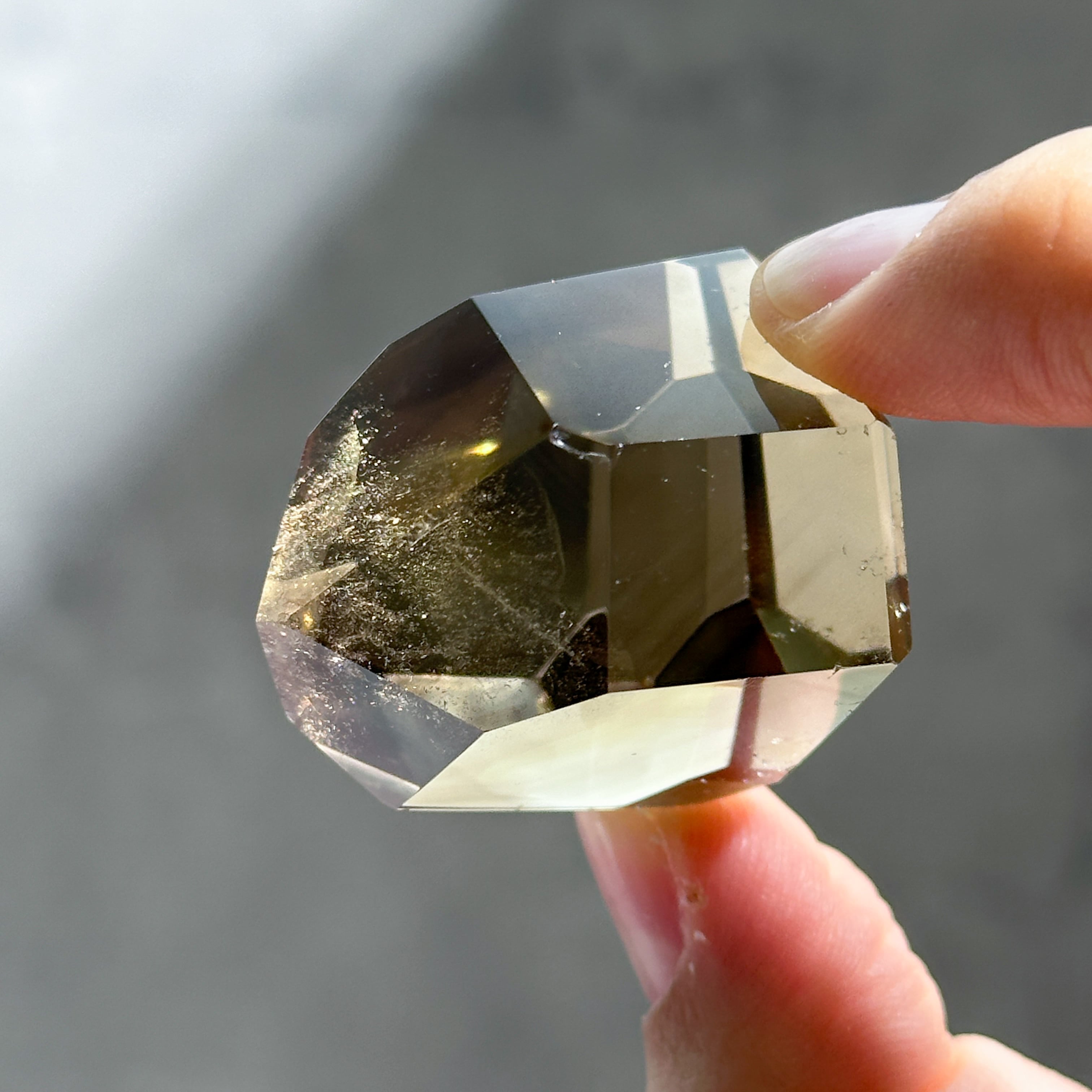 ファントム◎シトリン（黄水晶） タワー56◇ Citrine ◇ 天然石・鉱物
