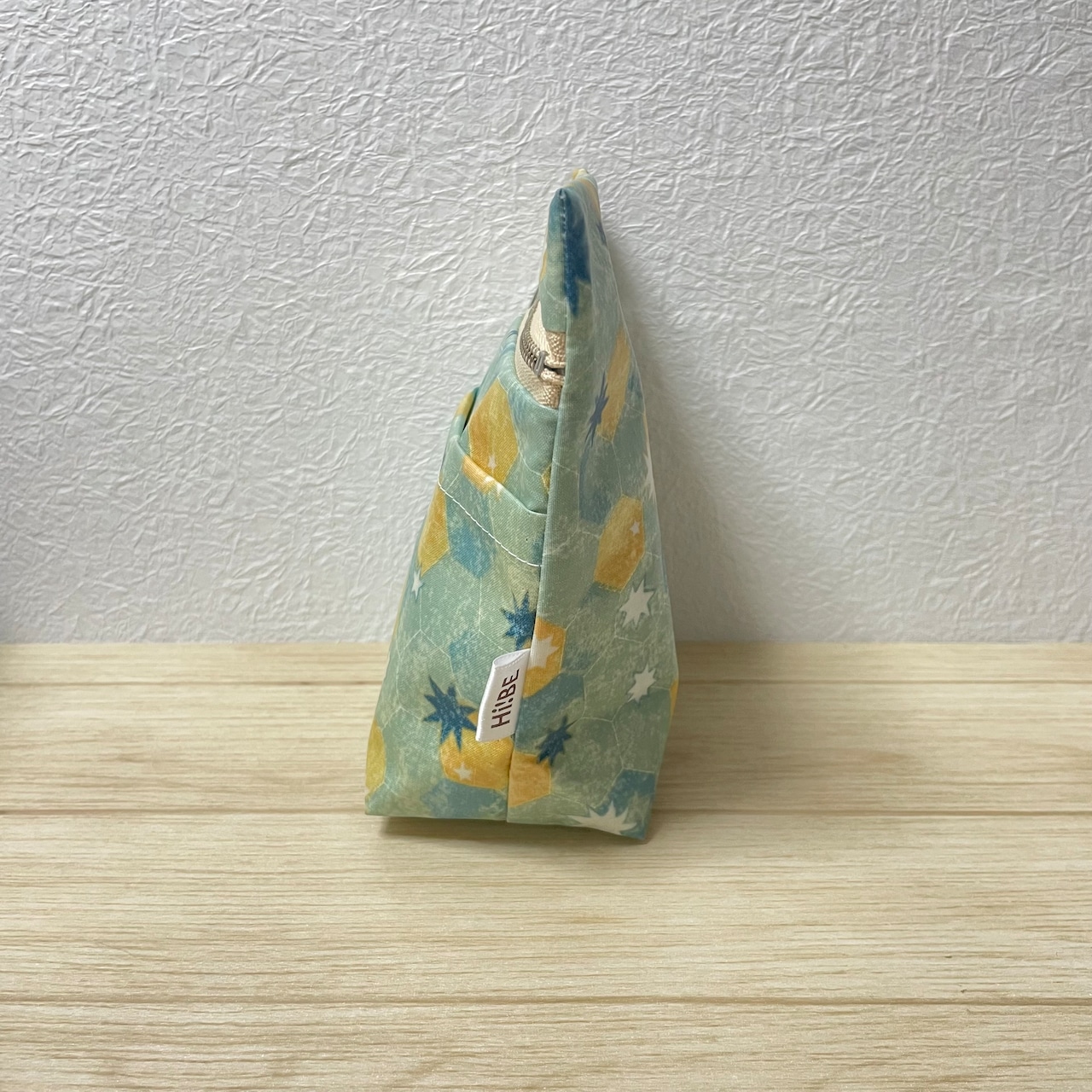 【Mサイズ】ハチの巣柄・Fベージュ|BIG消臭ポーチ★小型犬〜中型犬 うんち回収 排泄