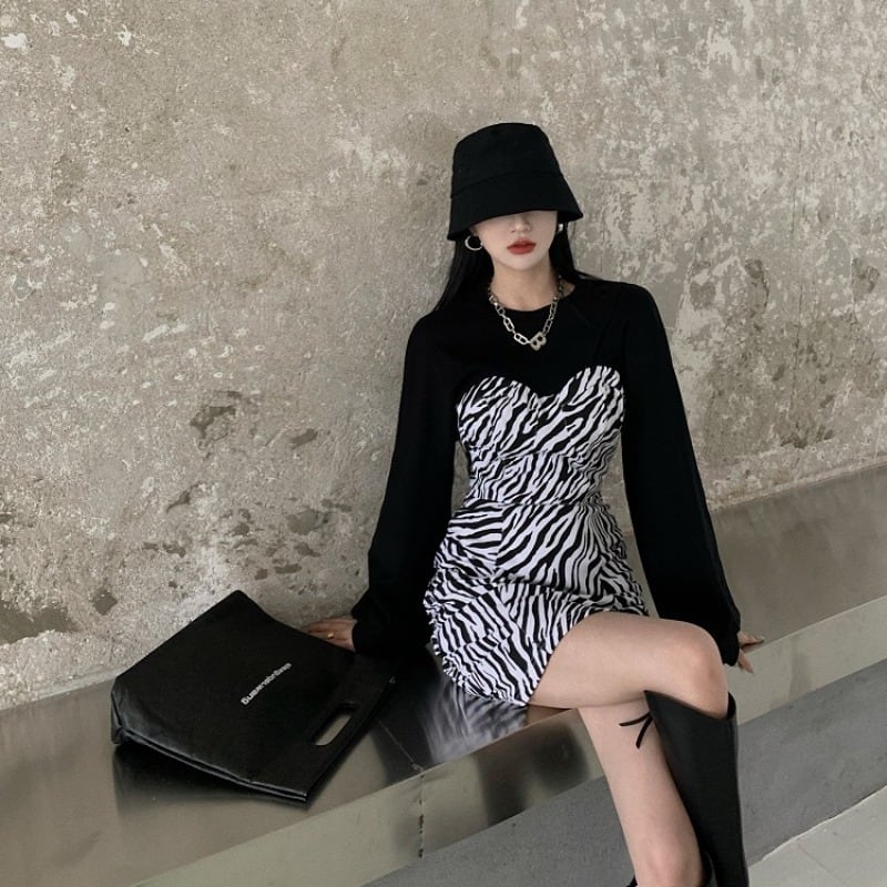 セータードレスレディースゼブラ柄長袖ボトミングショートスカート2020年秋冬新気気配ヒップスカート ブラックストロベリース38857109470
