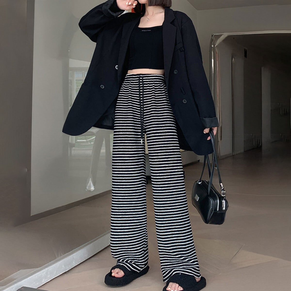 ボーダー柄 イージーパンツ レディース 春秋 韓国 ワイドパンツ ルームウェア きれいめ 大人 カジュアル おしゃれ 体型カバー リラックス ナチュラル 柄パンツ ウエストゴム 大人可愛い 大人女子