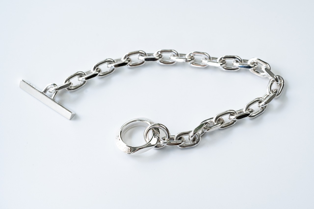 BN-053 Triangle bar bracelet