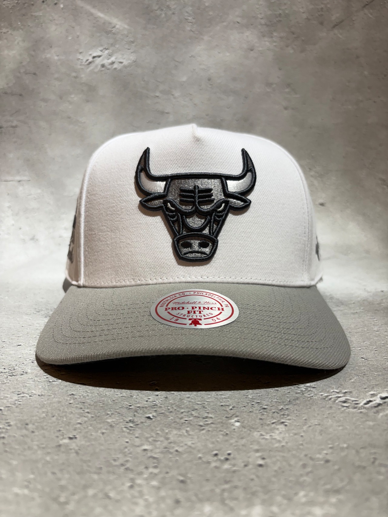 Mitchell＆Ness/ミッチェルアンドネス NBA シカゴ・ブルズ キャップ ホワイト