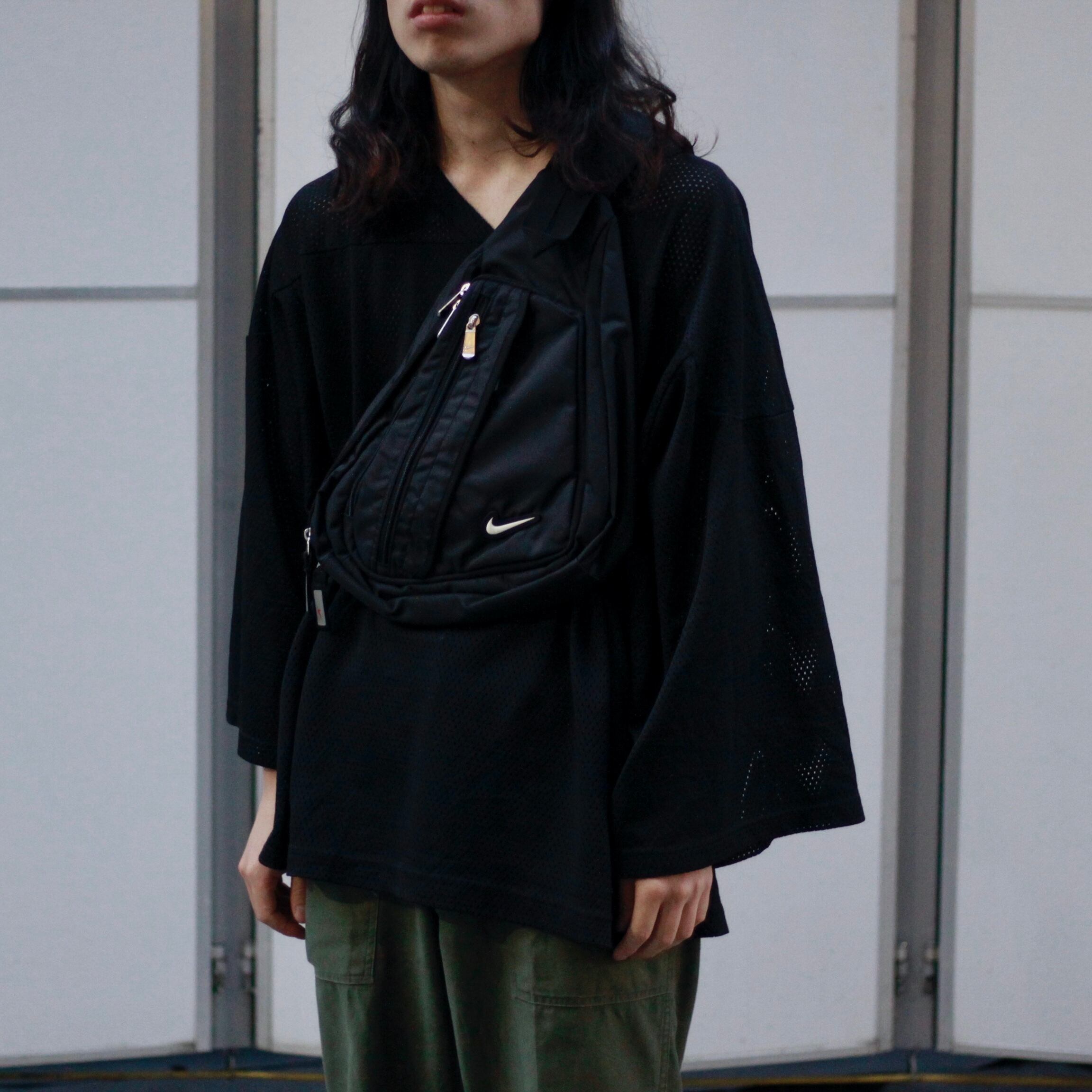 0517. 2000's NIKE sling bag ブラック スリングバッグ クロス 0517. 2000's NIKE sling bag ブラック スリングバッグ クロス