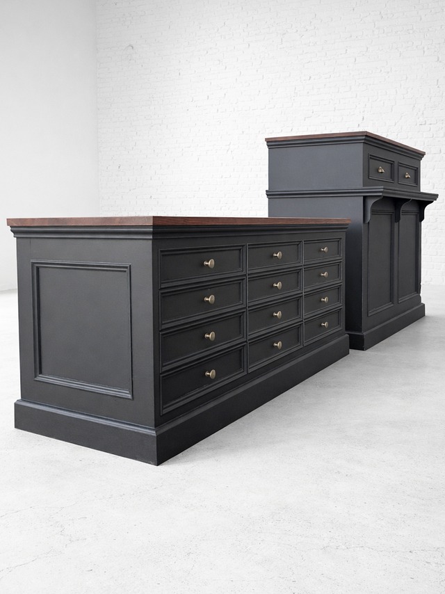 アパレルショップ向けレジカウンター171　（つや消しブラック・展示平台セット）W2500　帽子屋さん向け店舗什器